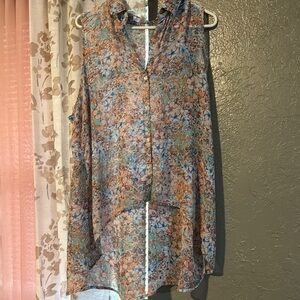 Floral Sleeveless Blouse - Multicolor